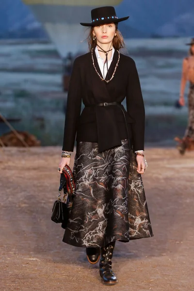 Look 56